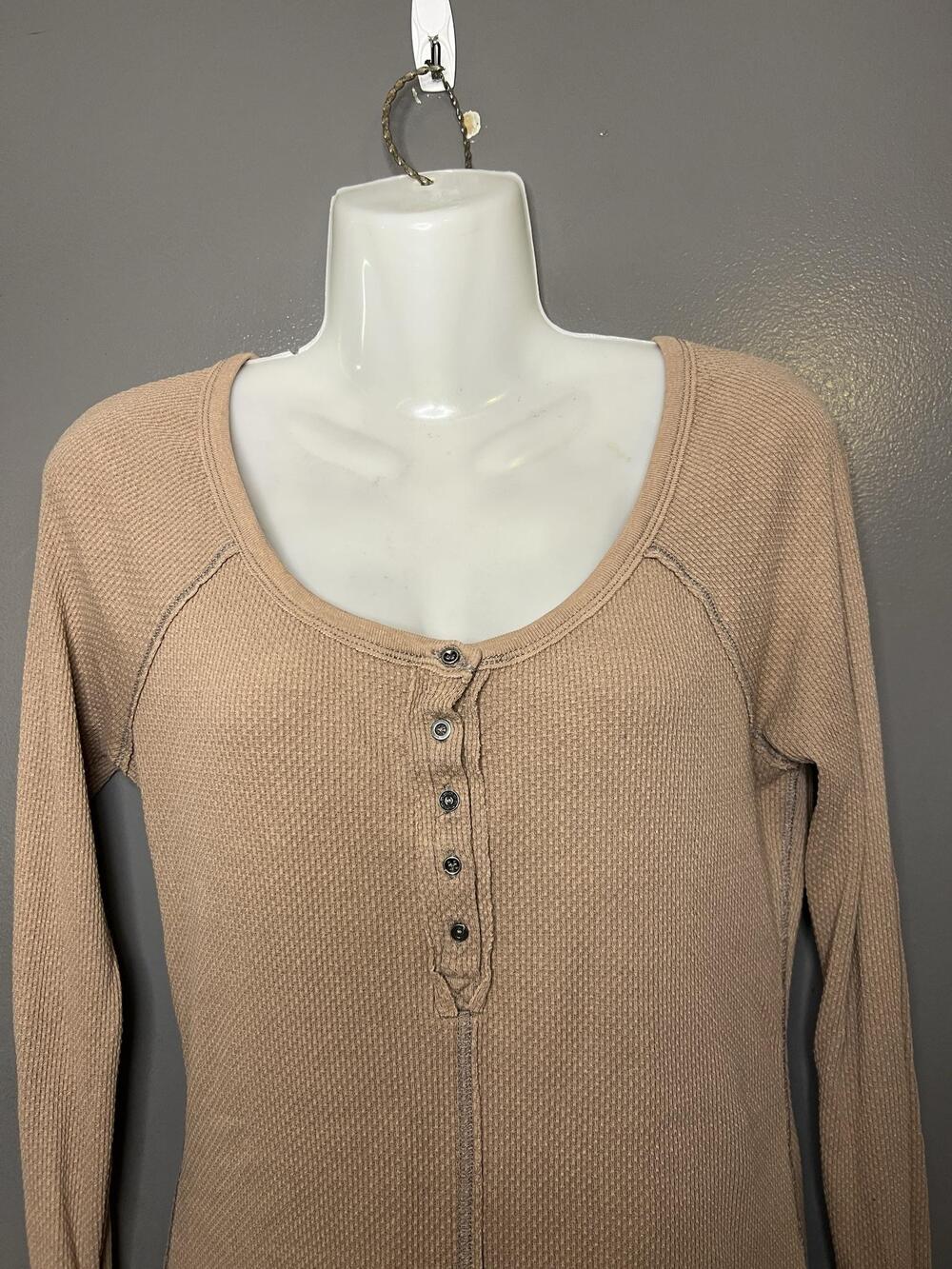Free People Shirt Womens Small Beige Thermal Henley Crochet Cuff Tunic Top
